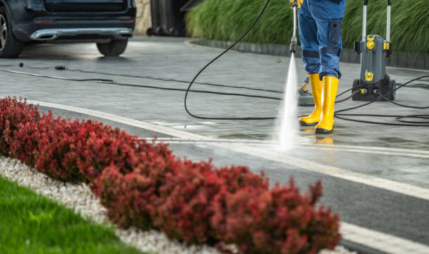 Best Sidewalk and Walkway Pressure Cleaning in Highgrove, CA